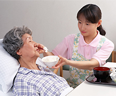 高齢者の食事介助
